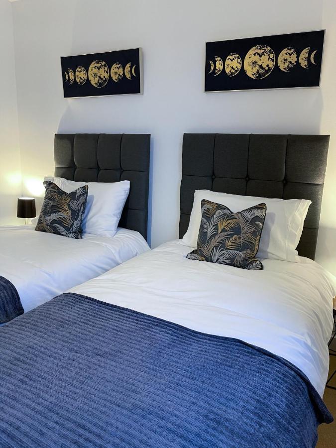 Station Side Penthouse Apartment Wolverhampton Exterior foto